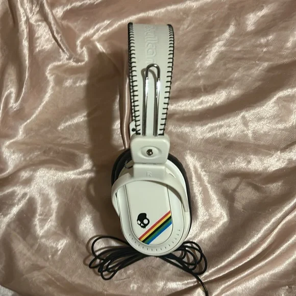 Skullcandy Agent Over-Ear Headphones (Like New) - Picture 3 of 11